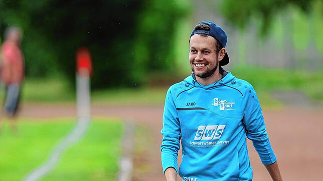 Gut lachen hatten der neue Trainer Simon Weltin und die SG Reichenau, die die Auftaktpartie gegen den SV Orsingen-Nenzingen nach ...