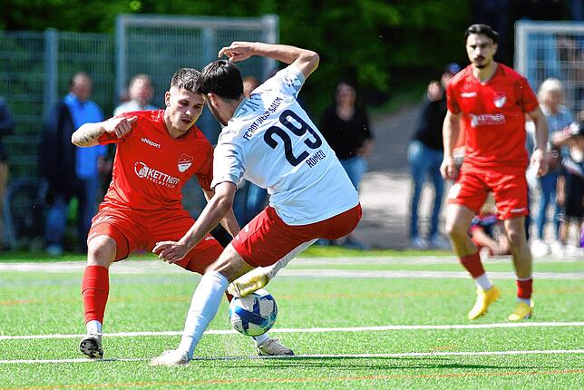 Bild 8: Der FC Pfaffenweiler stürzt den Tabellenführer – und wir waren mit der Kamera dabei