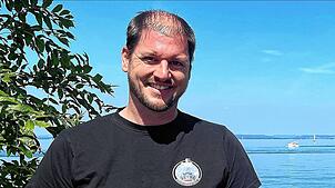 Silvan Paganini (41) vor seiner Spielwiese, dem Bodensee.