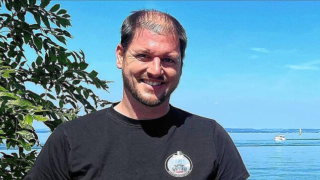 Silvan Paganini (41) vor seiner Spielwiese, dem Bodensee.