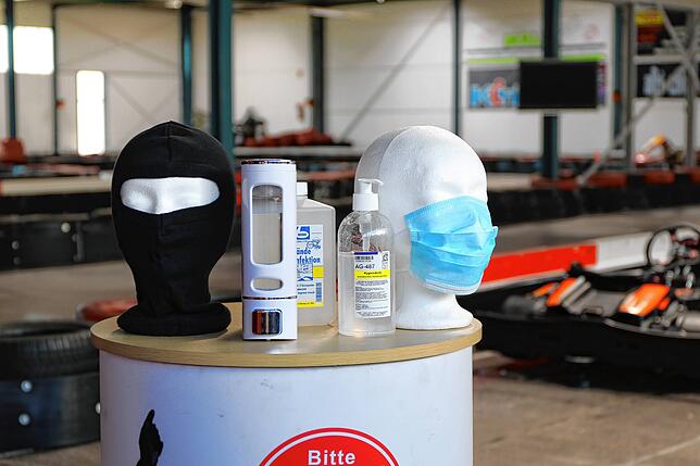 Bild 2: Stillstand statt Wettrennen: Die Kartbahn bleibt zu. Obwohl der Betreiber sagt, dass er die Hygienerichtlinien einhalten könnte