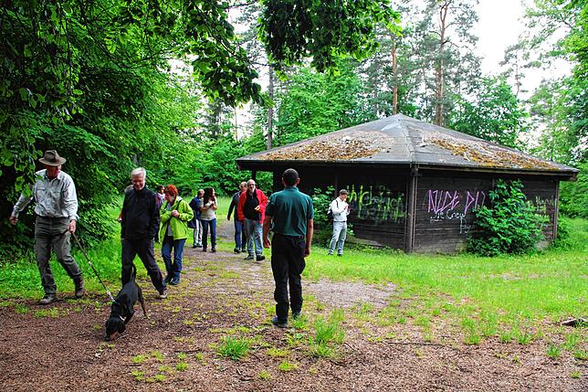 Über Abriss oder Neubau des Pavillons beim Aussichtsturm muss der Gemeinderat entscheiden. Es war der Schlusspunkt der ...