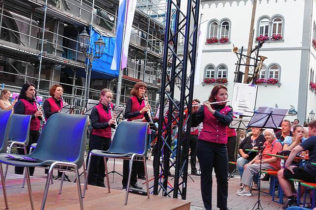 Der Bolero beginnt mit der Flöten-Klarinetten-Melodie
