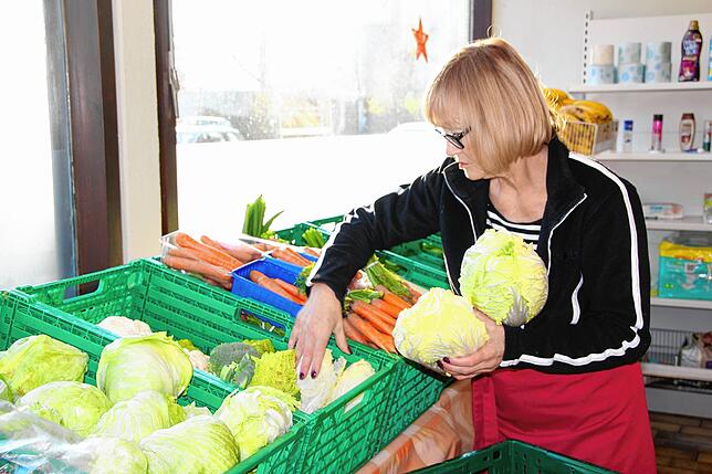 Der Bad Säckinger Tafelladen bietet alles für den täglichen Gebrauch. Die Ware wird von den Einkaufsmärkten in der Region eingesammelt ...