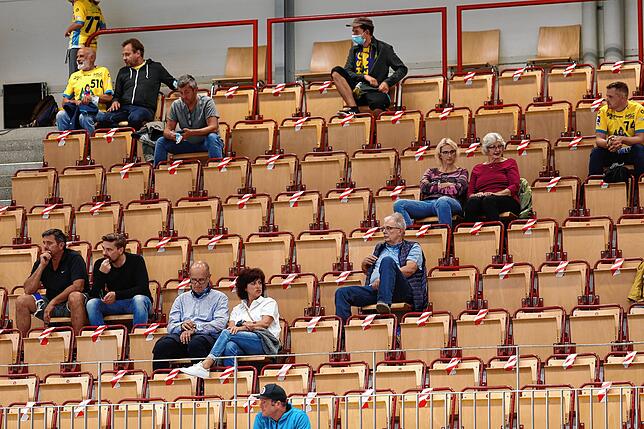 Bild 8: Mit Abstand seit Monaten die beste Stimmung am Schänzle &ndash; so verlief der Testspielsieg der HSG Konstanz gegen HBW Balingen-Weilstetten