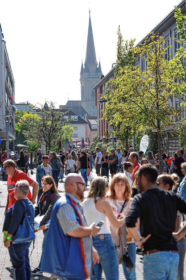Bild 21: &bdquo;Musik uff de Gass&ldquo;: Die besten Bilder vom verkaufsoffenen Sonntag in Radolfzell