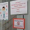 An der Flurtür im Familienzentrum am Obertor hängt der Hinweis, dass hier die handyfreie Zone beginnt.