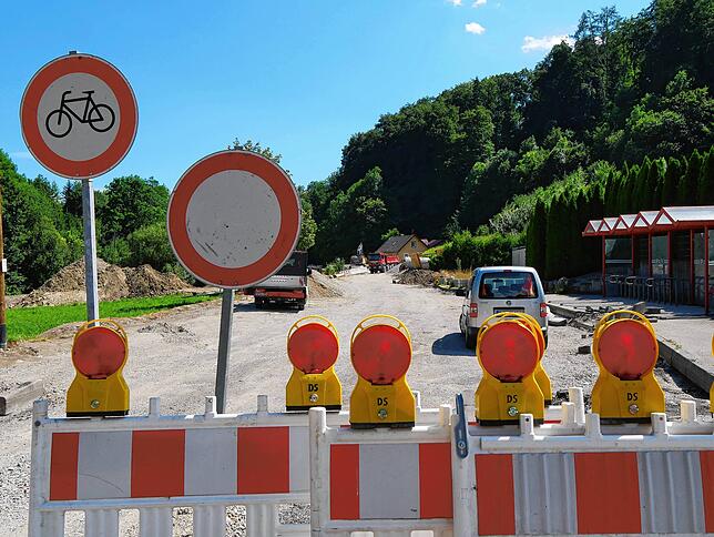 Kein Durchkommen mehr: Bis zum 31. Oktober wird die Ortsdurchfahrt für den Verkehr komplett gesperrt bleiben.