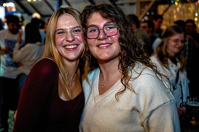 Bild 3: Kreiserntedankfest Brigachtal: Partyabend mit den Jungen Fidelen und Ob8Blech
