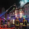 Am Dienstagabend ist im Dachstuhl eines Wohn- und Geschäftshauses an der Hofstatt in Überlingen ein Feuer ausgebrochen.