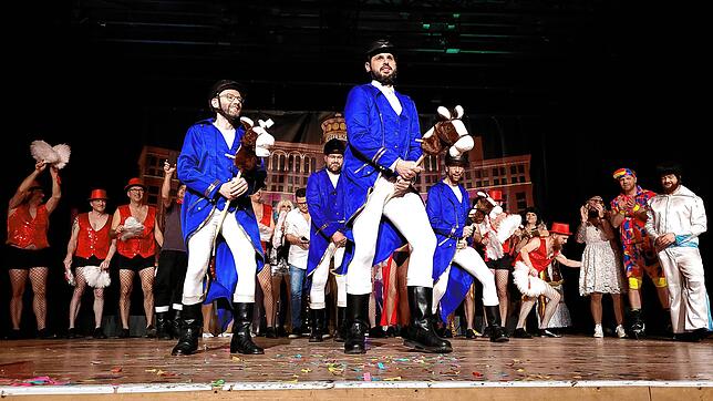 Bild 37: Viva Las Vegas &ndash; Bilder vom Holzhauerball im Milchwerk (3)