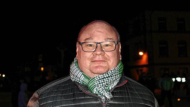 Der Bräunlinger Jürgen Braun hat viel auf die Beine gestellt. Er hat drei Busse organisiert, um ukrainische Flüchtlinge nach Deutschland ...