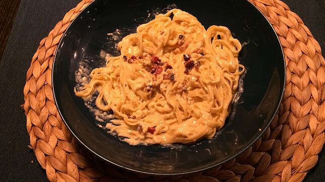 Fertig sind die Spaghetti Carbonara auf regionale Art. Bilder: Juliane Schlichter