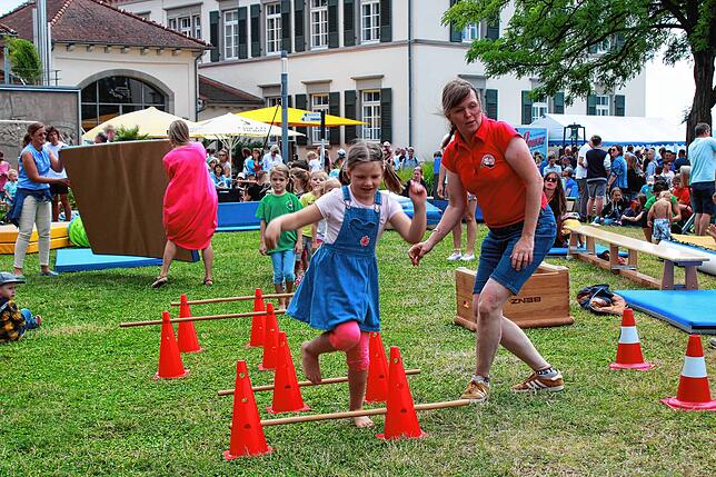 Bild 8: Bilder vom Hafenfest-Sonntag mit einer großen Turn-Show (2)