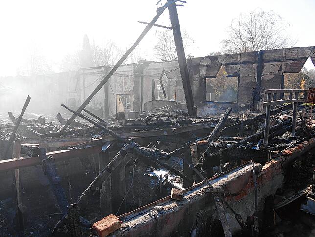 Die Ruine der Scheffelhalle kurz nach der Brandkatastrophe.