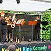 Musiker des BR-Symphonieorchesters spielen auf der Gems-Wiese &ndash; und genießen den Live-Auftritt: das Quintett NoPhilBrass mit ...