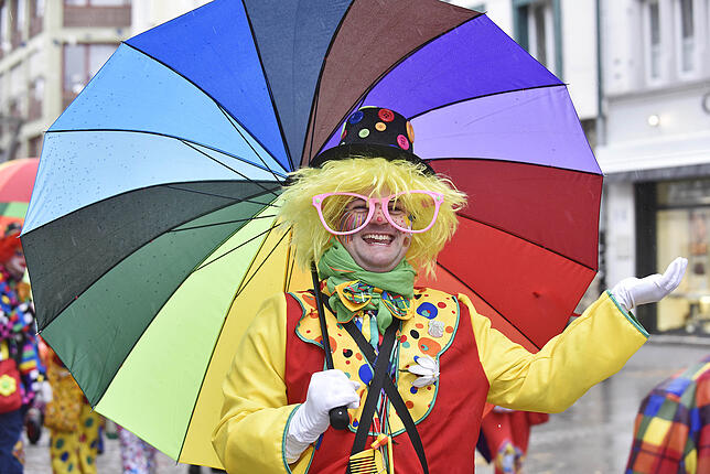 Bild 12: Bilder vom bunten Treiben am Fasnetsmontag in Villingen (2)