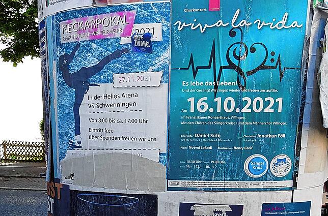 Eine der 33 Litfaßsäulen in der Stadt Villingen Schwenningen: Sie ist keinesfalls auf neuestem Stand.