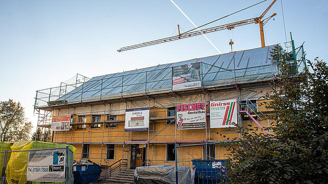 Für 1,8 Millionen Euro wird das ehemalige Rathaus in Thalheim zum Haus der Vereine umgebaut. Integriert ist auch die kommunale ...
