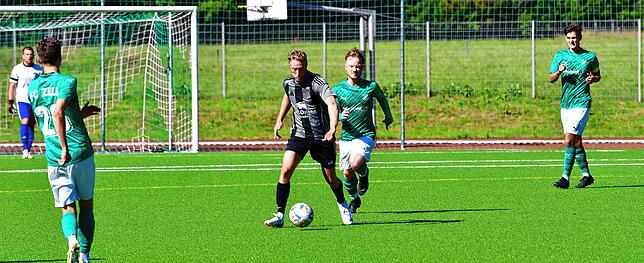 Bild 17: FC Zell besiegt den FC Hochrhein mit 3:0 – und wir haben Bilder!