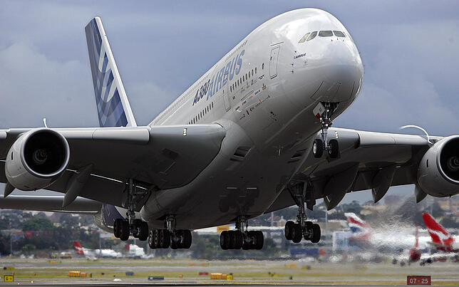 Der Airbus A380 beim Takeoff von Sydney, Australien in Richtung Zürich.