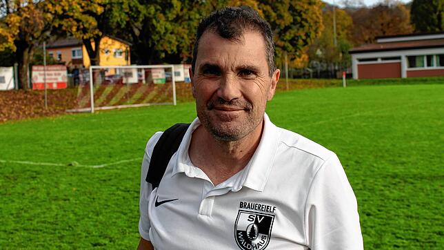Überraschender Zweiter: Beim SV Waldhaus und Trainer Oliver Baumgartner läuft es zur Zeit ganz gut.