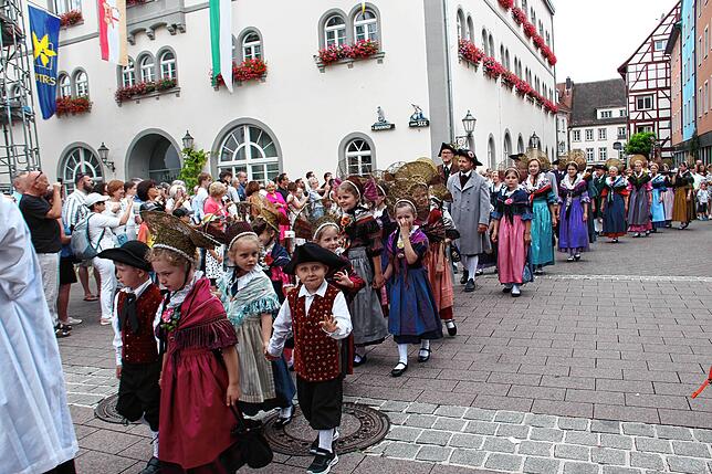 Bild 18: Hausherrenfest 2024: Hausherren-Prozession nach dem Hochamt