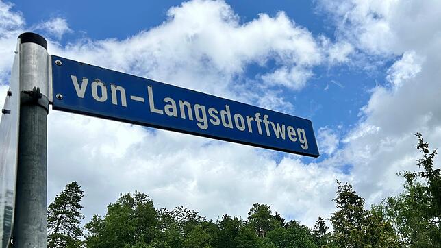 In einem Haus im Bad Dürrheimer von-Langsdorff-Weg. wurde im Herbst 1995 die 78 Jahre alte Magda Rall ermordet.Ihr Mörder konnte bis ...