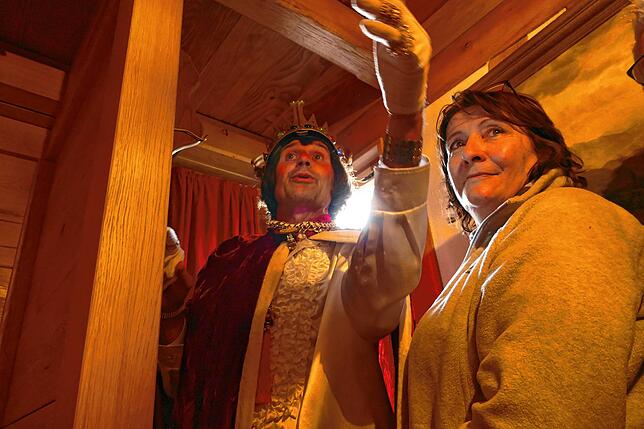 Bild 29: ACE feiern zu ihem 50. in ihrem Lustschloss auf der Hofwiese ein spektakuläres Geburtstagsfest