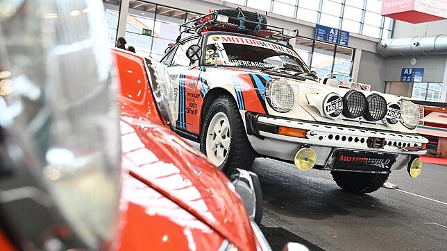 Für Puristen ist dieser Porsche 911, Baujahr 1977, eigentlich noch kein richtiger Oldtimer. Die Sportscars brachte der Partner ...