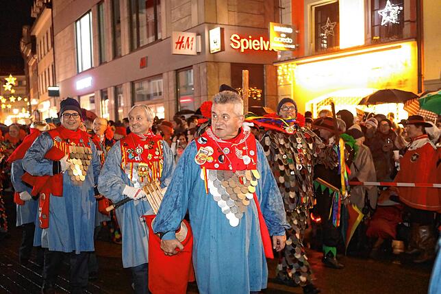 Bild 1: &sbquo;S goht degege! In Konstanz wird die Fasnacht ausgerufen. Hier gibt&lsquo;s die Bilder aus der Altstadt