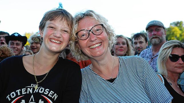 Bild 9: Die Toten Hosen rocken das Konstanzer Bodenseestadion. Hier sind die schönsten Bilder des Abends