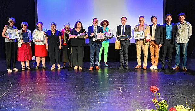 Das sind die Repräsentanten der Städtepartnerschaft Blois – Waldshut-Tiengen – Lewes (von links): Sarah Beauchamps, Gretel ...