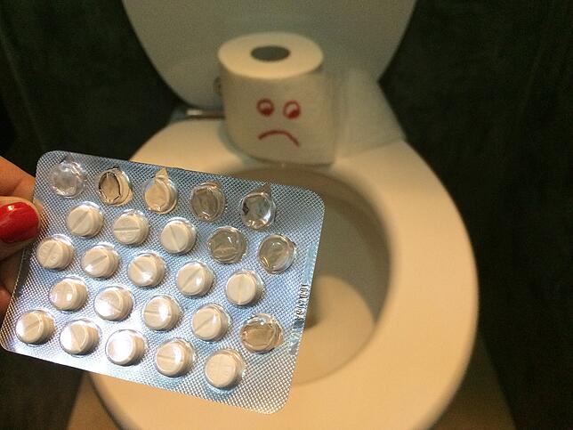 Medikamente bitte nicht wegspülen, sondern im Restmüll entsorgen oder bei der Apotheke abgeben. Das gilt sowohl für feste als auch ...