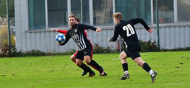 Bild 32: Bosporus FC Friedlingen und der FC Wallbach trennen sich 2:2 &ndash; und wir haben Bilder!