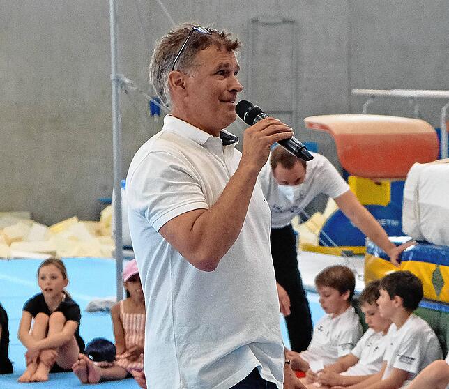 Roland Ruf, als Vorsitzender des TV Überlingen Nachfolger von Reinhard Ebersbach. Dieser hatte den Verein 45 Jahre geleitet.