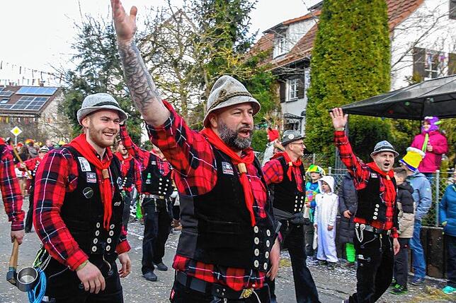 Bild 8: Narrenverein Heuliecher: Die besten Bilder aus dem Jubiläumsumzug