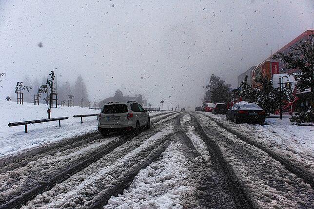 Bild 3: Bilder vom ersten Schnee auf dem Feldberg &ndash; neue Woche wird wechselhaft