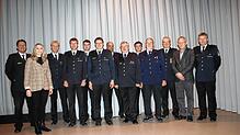 Ehrungen und Beförderungen bei der Feuerwehrabteilung Schwandorf (von links): Fritz Frey, Bürgermeisterin Marina Jung, Wolfram Nestel, ...