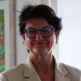 „Wenn Sie dem Antrag zustimmen, muss Ihnen klar sein, dass das Auswirkungen für alle Schulen hat“, warnt Bürgermeisterin Monika Laule.