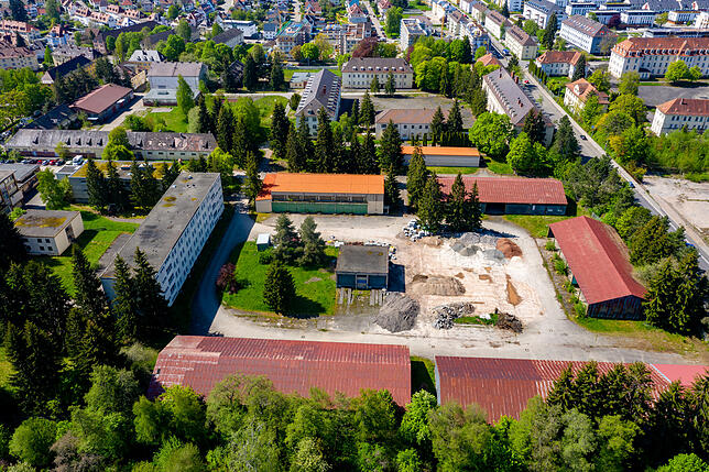 2020 soll es soweit sein; die Stadt will endlich das ehe ehemalige Kasernengelände der Franzosen kaufen. Bild: Götz