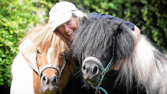 Katja Fechtig liebt Tiere und vor allem Pferde. Den Corona-Lockdown konnte sie gut für die Prüfungen in Tierheilkunde nutzen und will ...