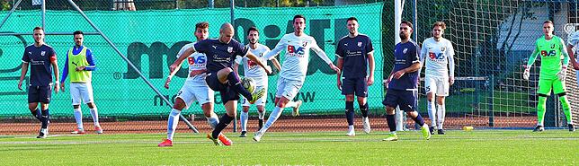 Bild 22: FC Erzingen schießt sich mit einem 4:0 beim VfB Waldshut aus der Krise &ndash; und wir haben die Bilder!