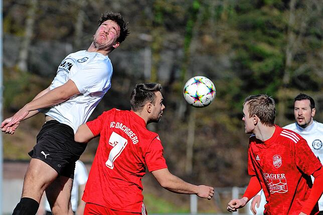 Bild 19: Der FC 08 Bad Säckingen siegt gegen FC Dachsberg mit 3:0 &ndash; und wir haben die Bilder!
