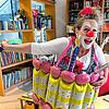 Martina Biehler ist Clownin Tillie und hilft kleinen Patienten im Hegau-Klinikum beim Gesundwerden. Foto: GLKN