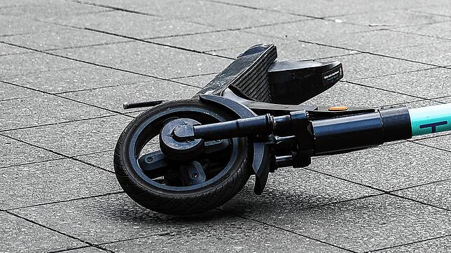 (Symbolbild) Am Wochenende ist ein 79-Jähriger in Wallhausen mit einem elektrischen Roller gestürzt.