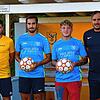 Beim SV Buch am Ball: Sportchef Denys Martini (links) und Trainer Daniel Pietzke (rechts) trauen den aus der Jugend gekommenen Lars ...