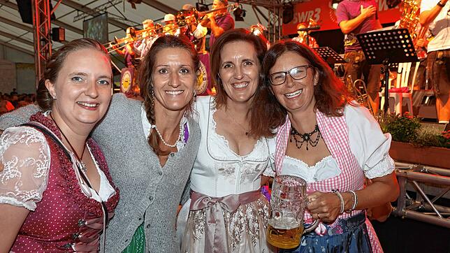 Bild 20: In Konstanz wird das Deutsch-Schweizer Oktoberfest gefeiert