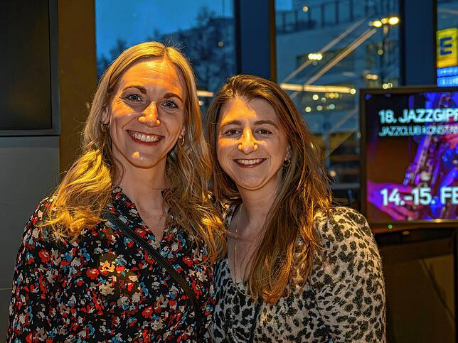 Maren Dreher und Kathrin Bretzel von der benachbarten IHK Bodensee-Oberschwaben.