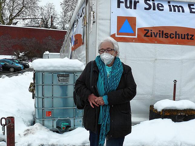 Margareta Stark hat gleich in den ersten Tagen seit Eröffnung ein Termin im Impfzentrum. Sie freut sich, durch die Impfung ein Stück ...